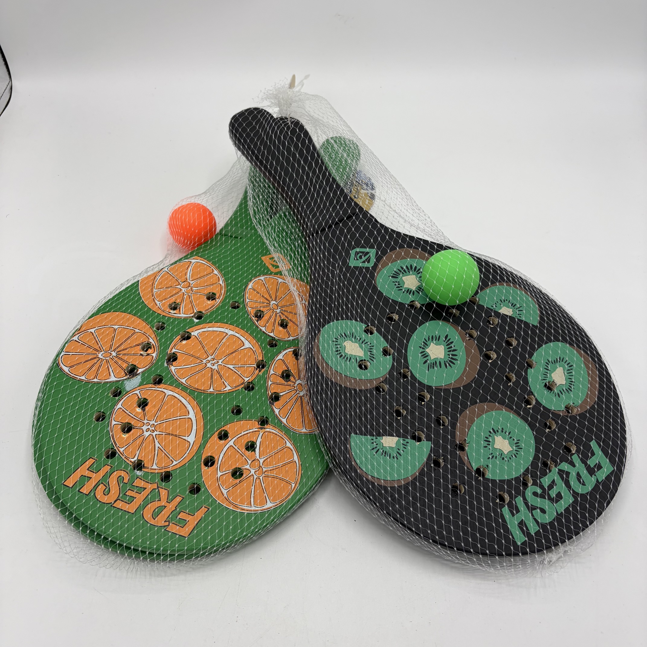 Raquete Madeira C/Furos Fruit Loops 99451. *