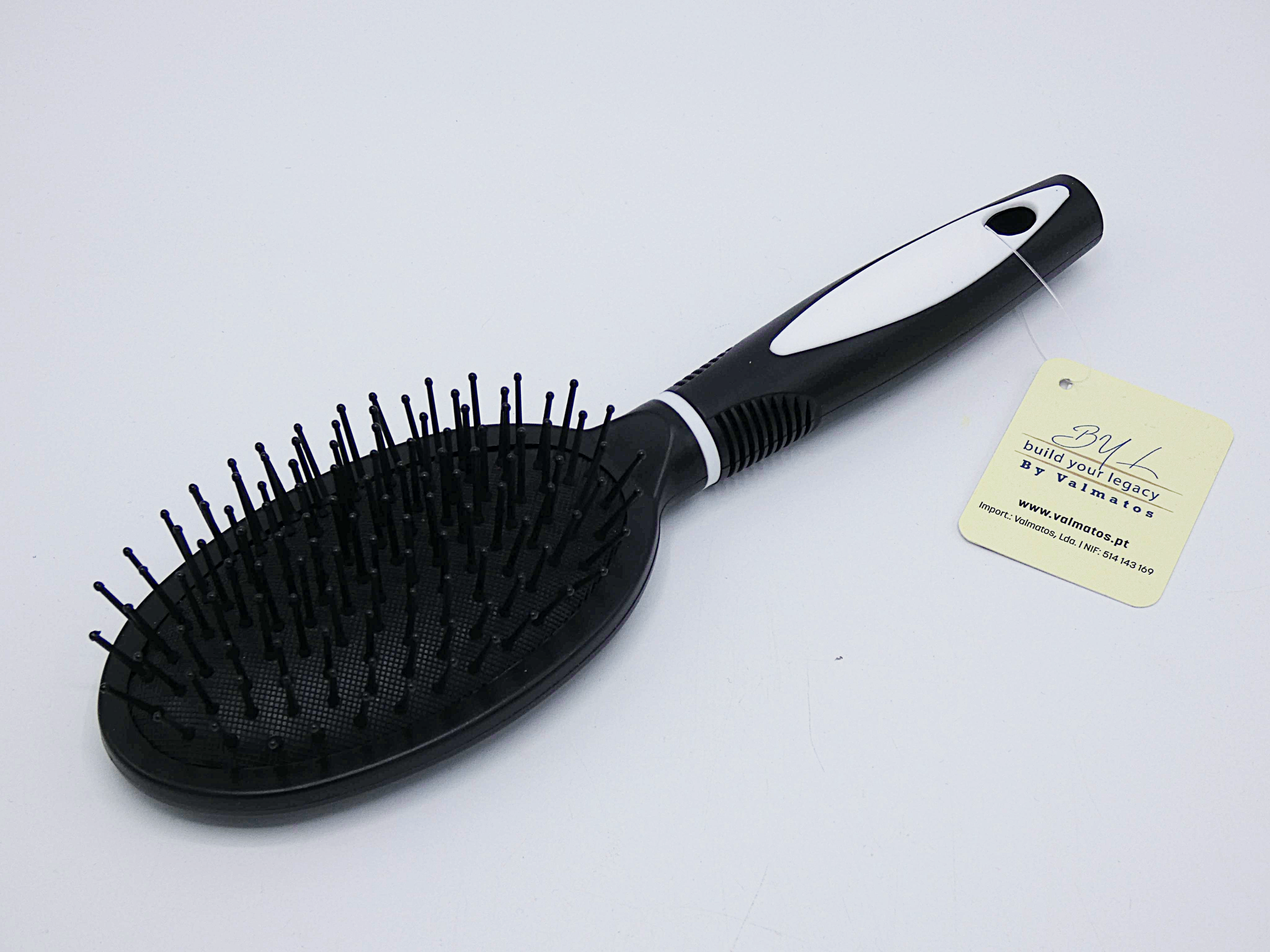 Escova de Cabelo 330017.* (Junho)